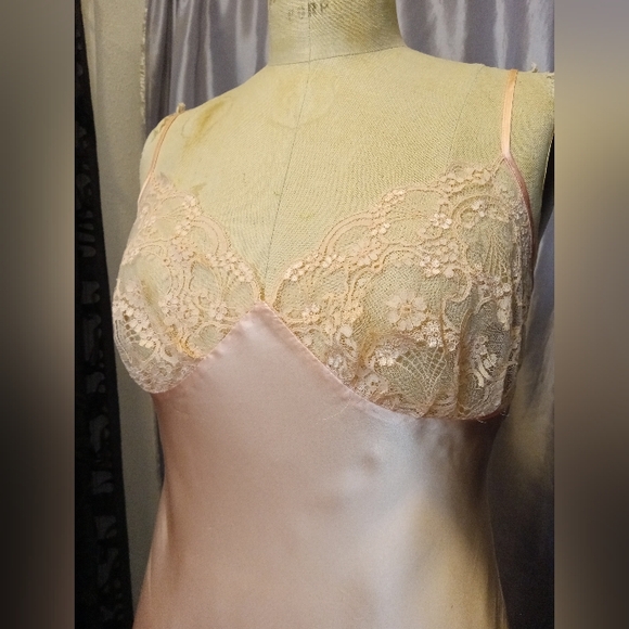 Vintage Adagio by Neiman Marcus Silk Slip - Picture 2 of 4